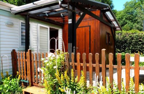 Besse-en-Chandesse Ski Chalet | Mobile Home Auvergne