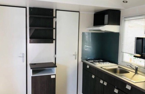 Massillargues-Attuech House | Mobile home with terrace for 6 guests