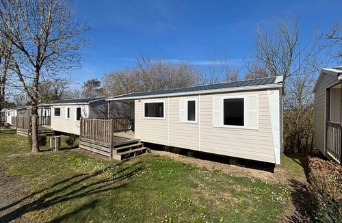 La Chaize-Giraud House | Mobile Home with Terrace in Bretignolles-sur-Mer