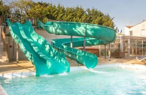 La Chaize-Giraud House | Mobile Home with Terrace in Bretignolles-sur-Mer