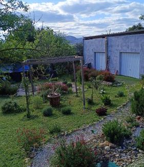 Saint-Christol-Les-Ales Ski Chalet | mobile home