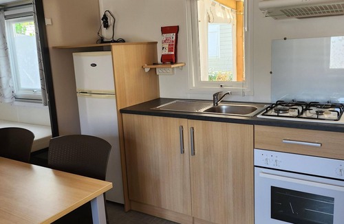 Saint-Jean-de-Monts House | Mobile Home with Plancha & Pool Access