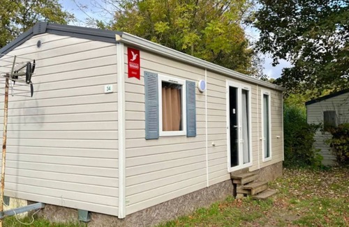 Angicourt House | Mobile Home 2 Bedrooms in Angicourt