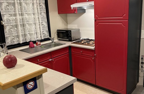 Les Cabanes de Fleury House | Mobile home (2 bedrooms) in Les Mûriers with a spacious terrace