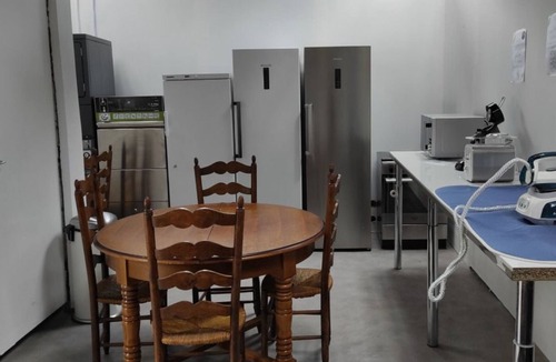 Challes-les-Eaux House | Mobile Home 20m² with Terrace - 1 Bedroom, 2 Guests