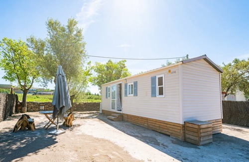 Tirig RV Rental | Mobile Home '243' with Mountain View, Wi-Fi and Air Conditioning