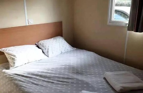 Revel House | Mobile home - 3 bedrooms - 32m² - sleeps 6