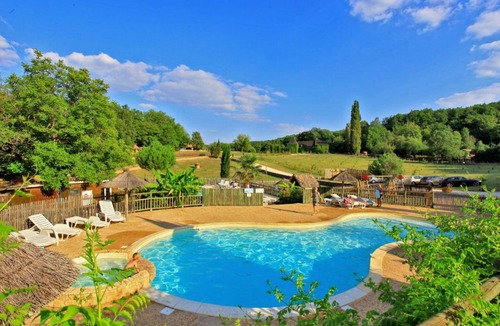 Saint-Amand-de-Coly House | Mobile home - 5 guests