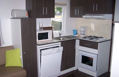 Bernieres-sur-Mer House | MOBILE HOME 8 PEOPLE IN CAMPSITE CLOSE TO THE SEA