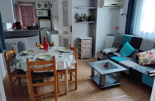 Urt Apartment | Mobile home camping Etche Zahar Urt