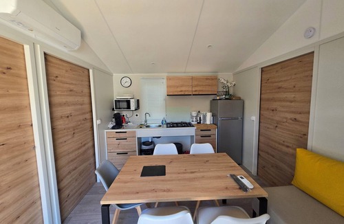 Aubenas House | Mobile home camping La Chareyrasse