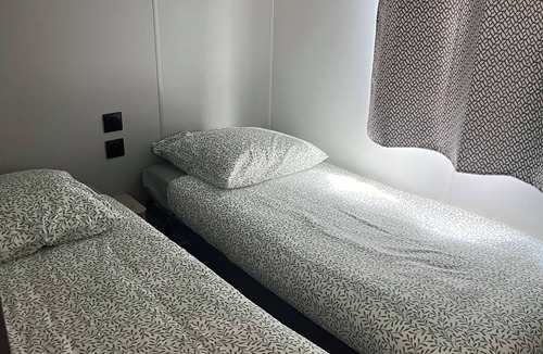 Triel-sur-Seine Ski Chalet | Mobile Home Chalet