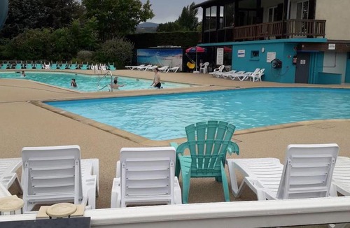 Condrieu Apartment | Mobile-home dans camping 4 étoiles