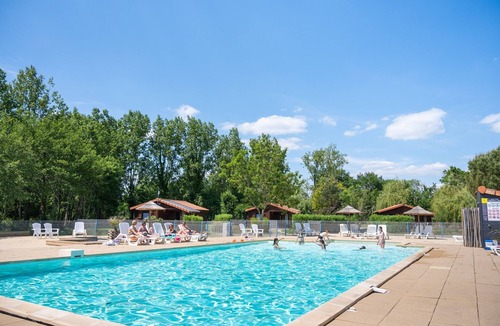 Saint-Gervais House | Mobile Home 'Evasion 54' with Shared Pool and Terrace