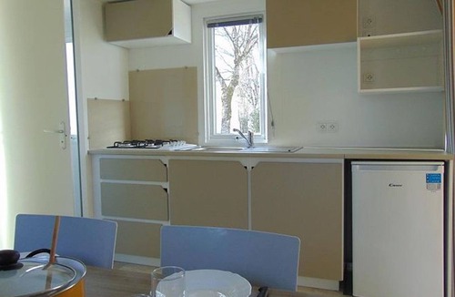 Avrille House | Mobile home for 4 with terrace