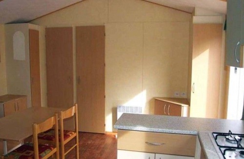 Salles-Curan House | Mobile home for 5 guests, terrace, equipped kitchen