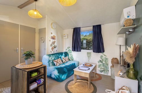 Le Port House | Mobile Home 'Family's Dream P16 La Marina' with Shared Pool, Private Terrace and Air Conditioning