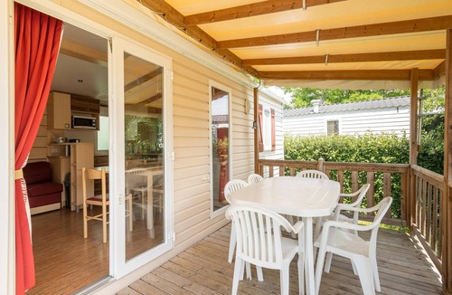 Onzain House | Mobile Home in Loire with Pool