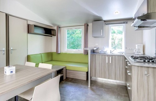 Montels House | Mobile home for 7 with terrace in Bastide-de-Sérou