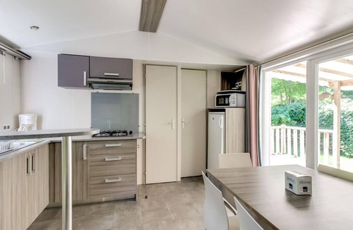 Montels House | Mobile home for 7 with terrace in Bastide-de-Sérou