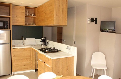 Saint-Cirq-Lapopie House | Mobile home with AC - 6 guests