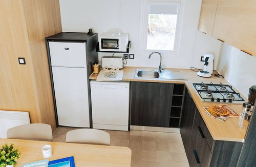 Saint-Jean-de-Monts House | Mobile home with terrace in quiet area