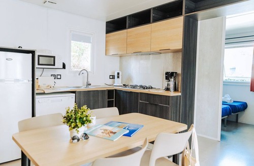 Saint-Jean-de-Monts House | Mobile home with terrace in quiet area
