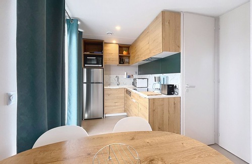 Saint-Pair-sur-Mer House | Mobile home, parking - 4 guests