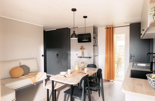 Seillac House | Mobile home, pets allowed - 7 guests