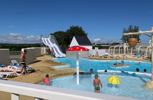 Asserac House | Mobile home in 4 * campsite with swimming pool