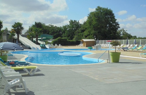 Trogues House | Mobile home in a wooded campsite 40 minutes from Futuroscope and 1 hour from Beauval zoo