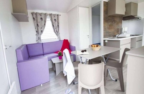 Bessan House | Mobile home in Bessan with communal pool