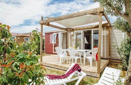 Bessan House | Mobile home in Bessan with communal pool