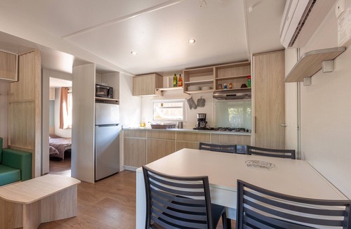 Carry-le-Rouet RV Rental | Mobile Home 'Lou Soleil 80' with Shared Pool, Wi-Fi and Air Conditioning