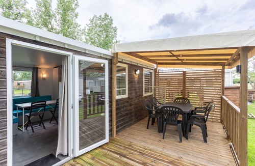 Angles RV Rental | Mobile Home 'Mobil-home' with Shared Pool and Private Terrace