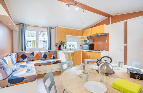 Angles RV Rental | Mobile Home 'Piscines - Terrasse' with Shared Pool and Private Terrace