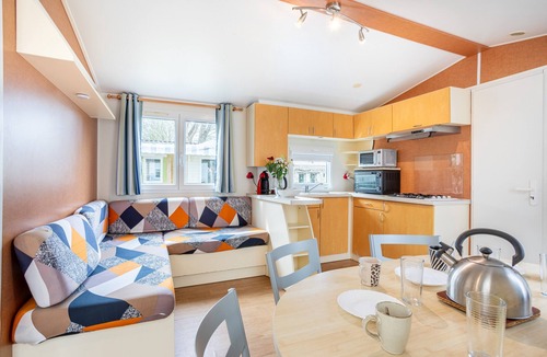 Angles RV Rental | Mobile Home 'Piscines - Terrasse' with Shared Pool and Private Terrace