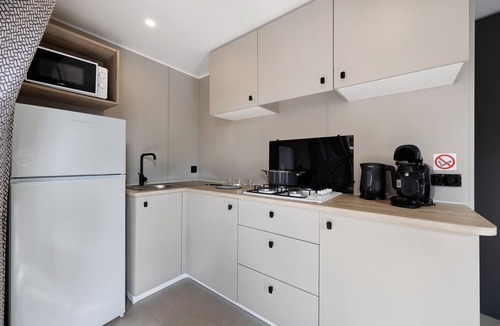 Saint-Gervais House | Mobile Home “Riviera 48” with Shared Pool, Communal Terrace and Wi-Fi