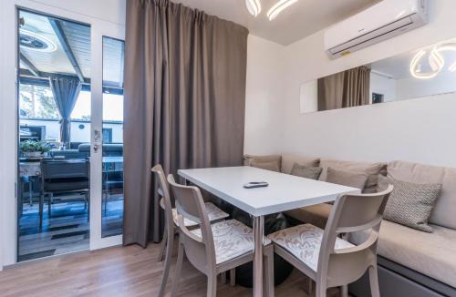 Biograd na Moru Resort | Mobile Home SIMBA