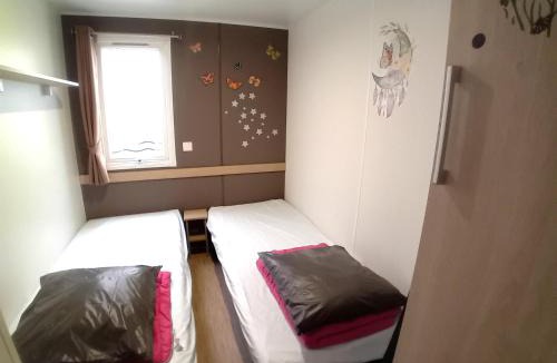 Saint-Jean-de-Monts House | Mobile Home - Sleeps 4 - Parking - Family Pools