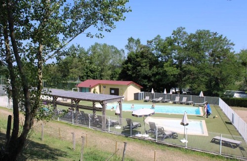 Le Grand Serre House | Mobile home with terrace