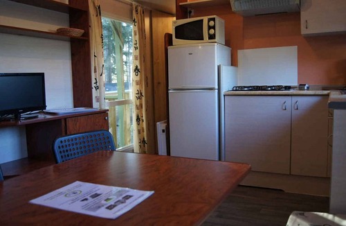 Sournia House | Mobile Home with Terrace for 4 pax