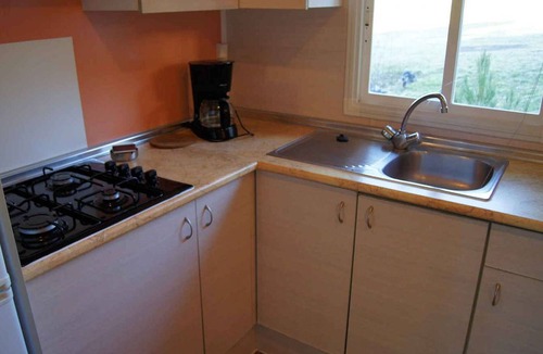 Sournia House | Mobile Home with Terrace for 4 pax