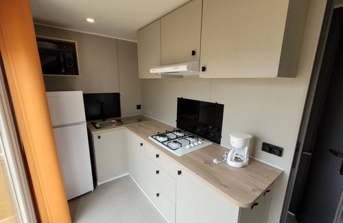 Ambon House | Mobile home with terrace - 4 guests