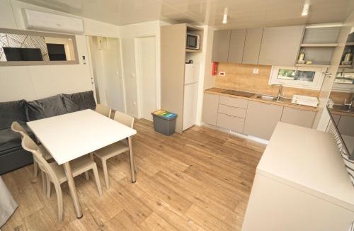 Cres Resort | Mobile Homes Camping Kovačine