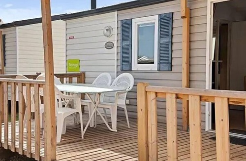 Saint-Julien-des-Landes House | Mobilheim - Raised Terrace