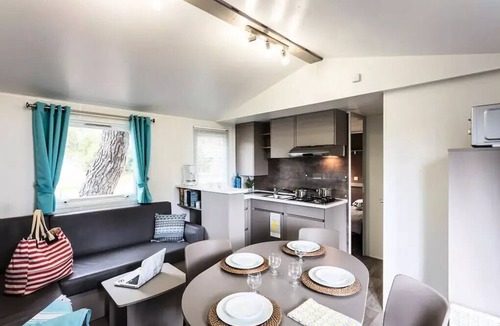 Saint-Thome House | Mobilheim A/C