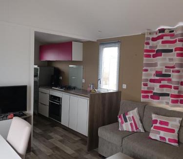 Montreuil-sur-Ille Ski Chalet | mobilhome à la mer