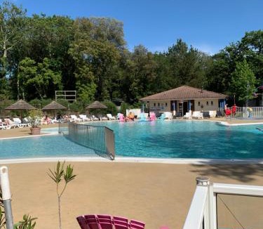 Saint-Brevin-les-Pins Other | Mobilhome 3 chambres tout confort, proche de la plage
