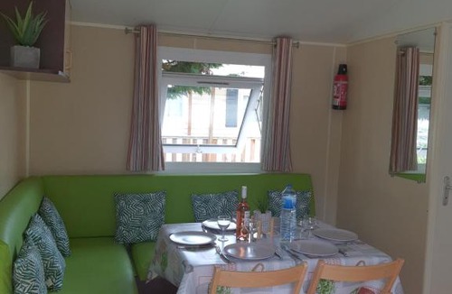 Vic-la-Gardiole Other | mobilhome climatisé 3 chambres